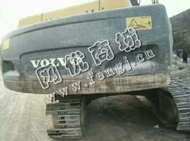 出售一台07年沃尔沃210带锤挖掘机
