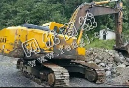 出售一台07年现代215-7带锤挖掘机