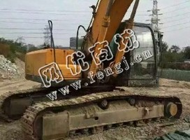 出售一台09年现代305挖掘机