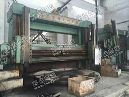 出售1台齐齐哈尔4米立式车床
