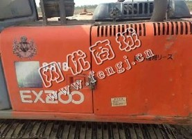出售一台99年日立200-5挖掘机