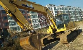 出售一台07年小松220-7挖掘机
