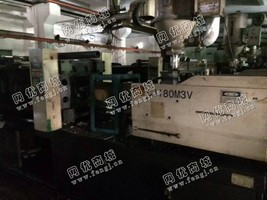 出售7台震德180注塑机