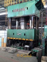 河北低价转让2000吨液压机，台面2000x2500，安装少用