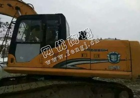 出售一台11年龙工225挖掘机
