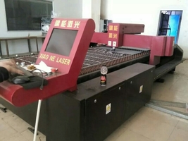 出售1台1000w光纤加工范围3100*1600激光切割机