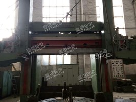出售1台二手1983武汉重型机床厂3.4米立式车床
