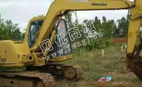 出售一台小松60-7挖掘机