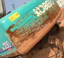 出售一台原装进口神钢200-10挖掘机