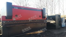 出售1台二手上海沃德精机500吨*6米折弯机