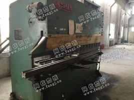 出售1台二手100吨3.2米折弯机
