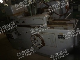 出售1台二手y7520w汉江机床厂的螺纹磨床