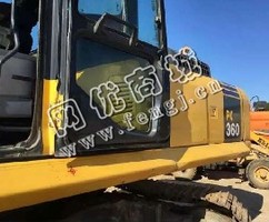 出售一台11年小松360挖掘机