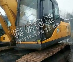 出售一台12年JCM924挖掘机
