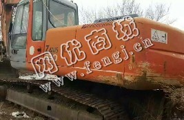 出售一台06年日立230挖掘机