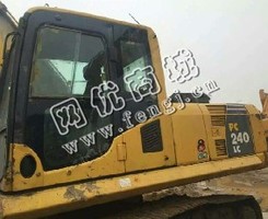 出售一台10年小松240挖掘机