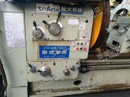 出售1台星火61100*3米车床