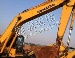 出售一台11年小松210-8挖掘机