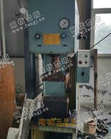 出售Y41-16单柱校正压装液压机