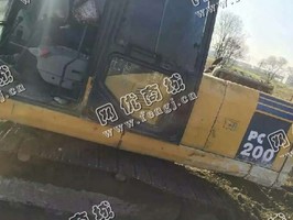 出售一台二手2003年小松200-7挖掘机