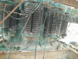出售二手1750标准型圆锥破，配电齐全