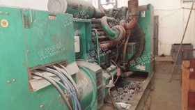 出售2-3台二手400kw上海康明斯发电机