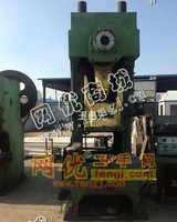 低价出售二手100吨冲床、营口锻压、90年代产