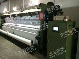 出售1台09年KS2B 210 28经编机