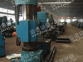 出售1台二手沈阳中捷3050摇臂钻床