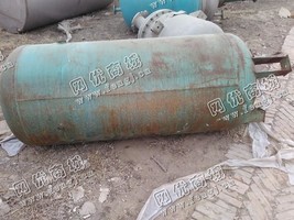 出售二手无锡骏宏1立方储气罐