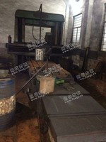 出售1台二手x2011轻型龙门铣床