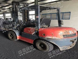 出售一台二手3吨台励福叉车