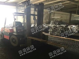 出售一台二手3吨台励福叉车