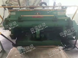 出售一台二手06年狮印PYQ1010平压压痕切线机