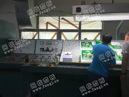 出售一台二手90年罗兰800印刷机