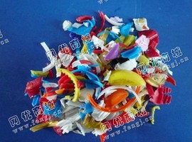 江苏丹阳出售ABS花色护肤品瓶破碎料