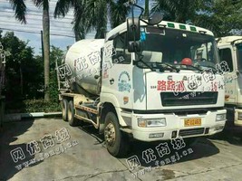 出售3台华菱15方搅拌车
