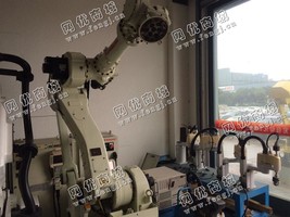 出售1台二手川崎zx300工业机器人