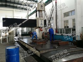 出售1台二手2012年HTM-35GR龙门式定梁镗铣设备