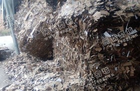 废黄板纸边角料回收