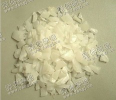 新疆乌鲁木齐出售PVC卷材白色破碎料
