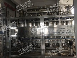 出售一台二手列管式多效蒸馏水机