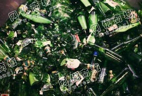 废绿色啤酒瓶玻璃上门回收