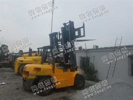 出售一台二手7吨龙工叉车