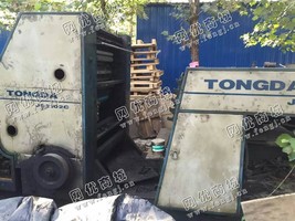 出售一台二手03年通达JS2102对开单色双面高速胶印机