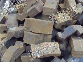 高cr板锤大量回收