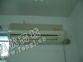 13年格力1.5P挂壁式空调回收