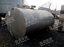 出售一台二手RZLG03-8*奶冷却罐