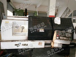 1台二手大连6150数控车床