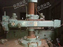 出售1台二手3140万向摇臂钻床